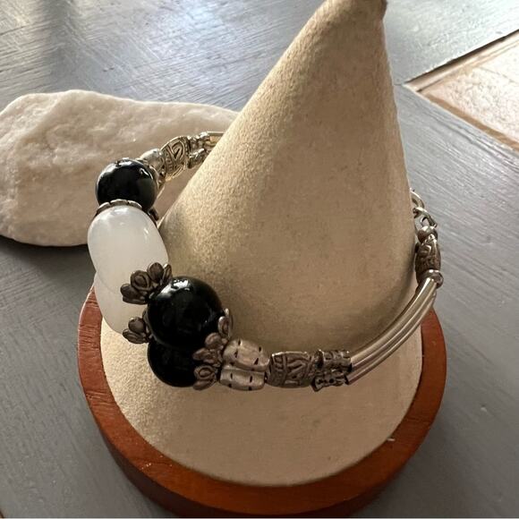 Polished Stones Silver Tone Bracelet - Picture 9 of 9